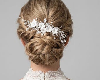 Floral hair vine Bridal hair vine Crystal hair vine Wedding hair pieces Simple hair vine Crystal halo Bridal hair vines Crystal headpiece