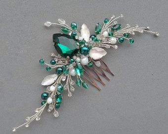 Emerald hair comb with opal crystals Emerald hair piece Emerald headpiece Green hair comb Emerald hair jewelry Emerald green hair comb