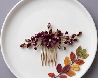 Burgundy flowers hair pin, Maroon hair piece, Burgundy floral jewelry, Ruby hair comb, Wine flower comb, Burgundy headpiece,Bridal hair comb
