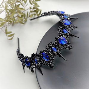 Black Sapphire Crystal Crown, Black wedding crown, Gothic wedding crown, Spike crown Black tiara with metal spikes, The Queen&#39;s crown