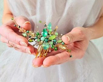 Emerald@mint opal Bridal Hair comb with Green Crystals Gold Emerald Green Crystal Headpiece for Wedding Brides Green Hair comb for Brides