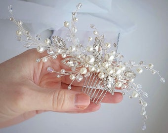 Floral wedding headpiece. Silver bridal headband. Crystal bridal hair comb. Wedding hair jewelry. Wedding hair piece. Pearl wedding comb