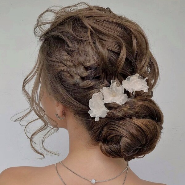 Light ivory bridal hair pins, Silk Floral hair pins, Wedding flower hair pins, bride flower hair clip ivory, silk chiffon flower hair pins