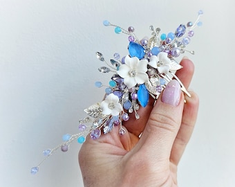 White flowers with dusty blue crystals wedding hair comb. Lilac bridal hair comb. wedding hair piece. Wedding hair jewelry. Floral hair comb