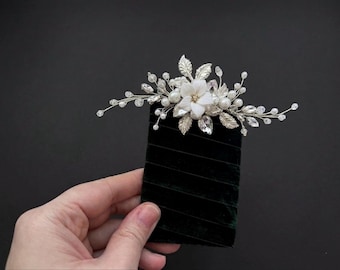 Witte bloemen boutonnières witte bloemen boutonniere, bruidsjonkers knoopsgat boutonniere voor mannen witte bloemen bruidegom boutonniere