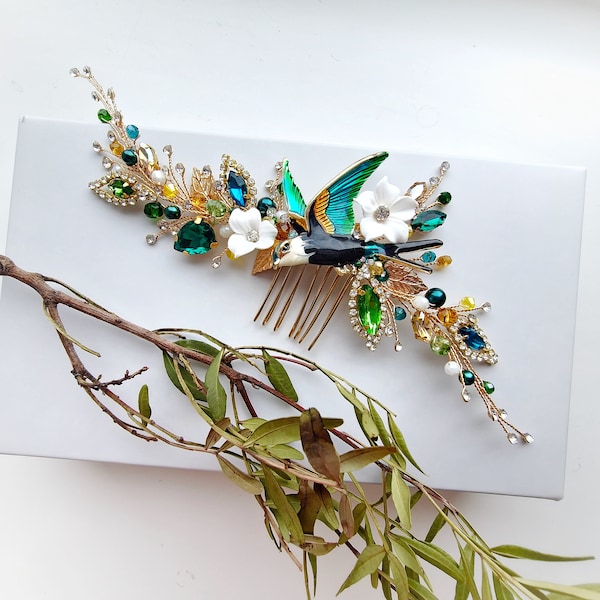 Turquoise bridal hair comb Green Flying Sparrow Hair Comb Woodland Swallow Hair Comb Emerald Bird wedding Hair Comb Green rhinestone clip