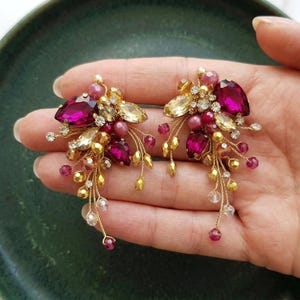 Champagne fuchsia crystal stud earrings, Ivory Hot pink statement earrings, Magenta crystal earrings for wedding, Earrings for summer party