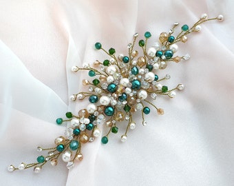 Emerald green hair vine with pearl Emerald hair piece Wedding headpiece for bride Bridal hair vine Wedding hair pieces Emerald headpiece