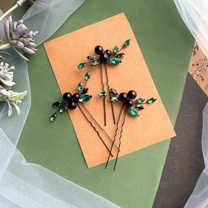 Emerald black hair pin Black hair comb Gothic hair piece Black hair accessory Black hair piece Prom accessories Halloween Black hair clip