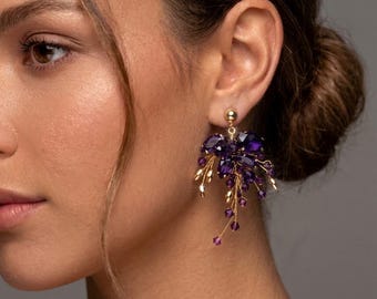 Gold Dark purple crystal stud earrings, Purple blackberry studs, Deep amethyst crystal earrings for wedding, Plum Earrings for summer party