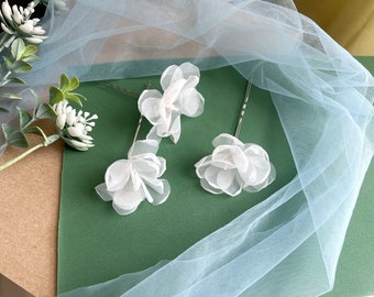 White bridal hair pins, Silk Floral hair pins, Wedding flower hair pins, bride flower hair clip ivory, silk chiffon flower hair pins
