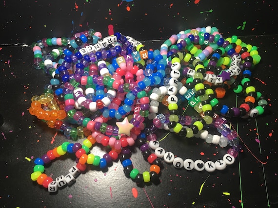 ☆𝐿𝑢𝑤𝑖𝑐𝑜𝑟𝑒✰ | Diy kandi bracelets, Diy kandi, Kandi kid