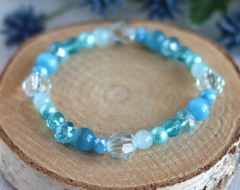 Ocean blue elastic bracelet, Light blue boho bracelet, Blue ombre stretch bracelet, Bohemian beaded bracelet, Ice queen / Mermaid bracelet