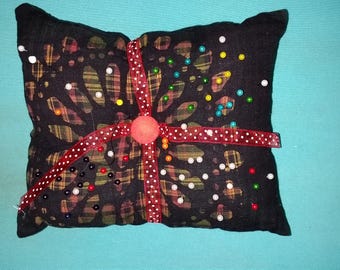 Pin cushion black southwest