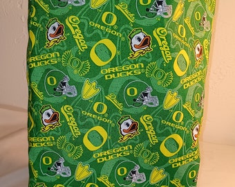 Shopping for University of Oregon bag