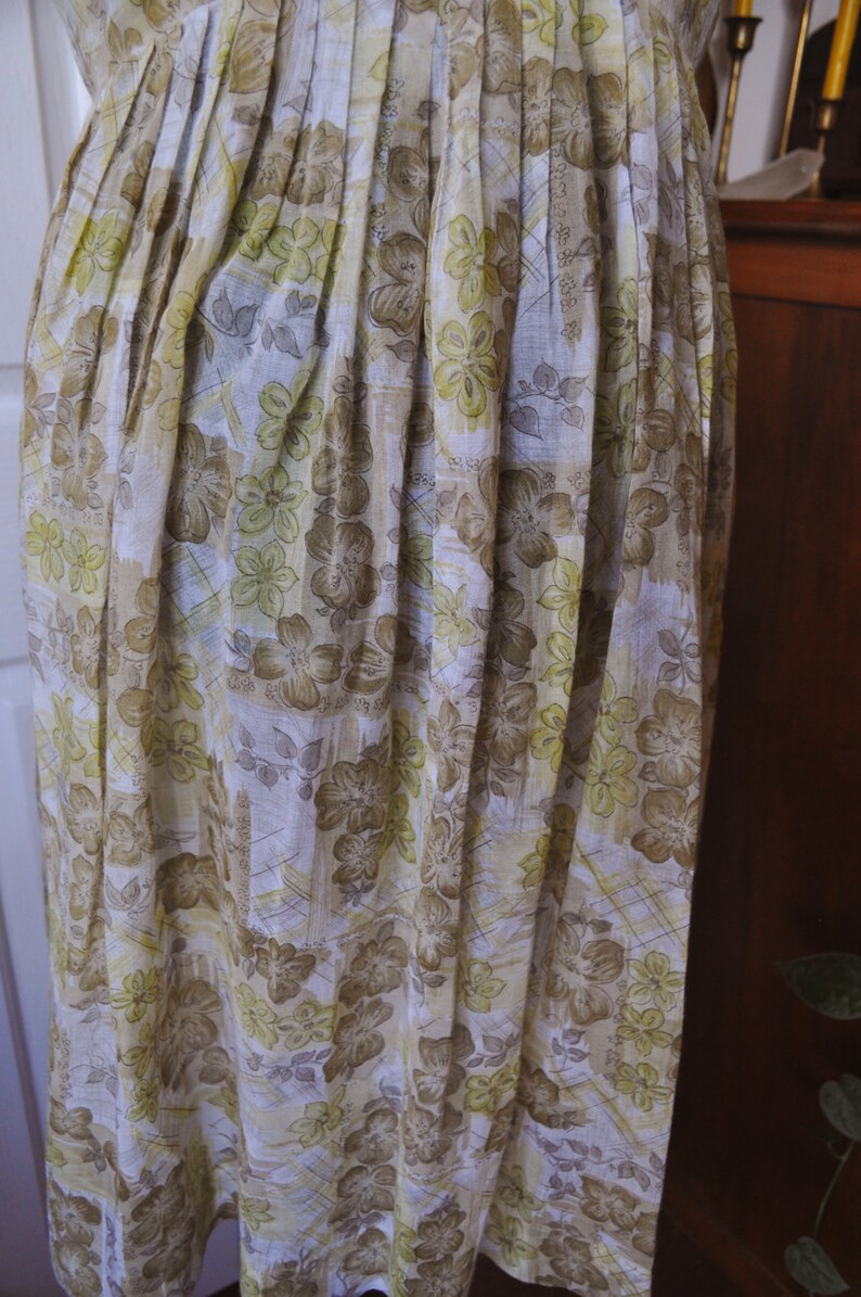 Size M SALE Classic Vintage 60/'s Sheer Cotton Floral Summer Dress