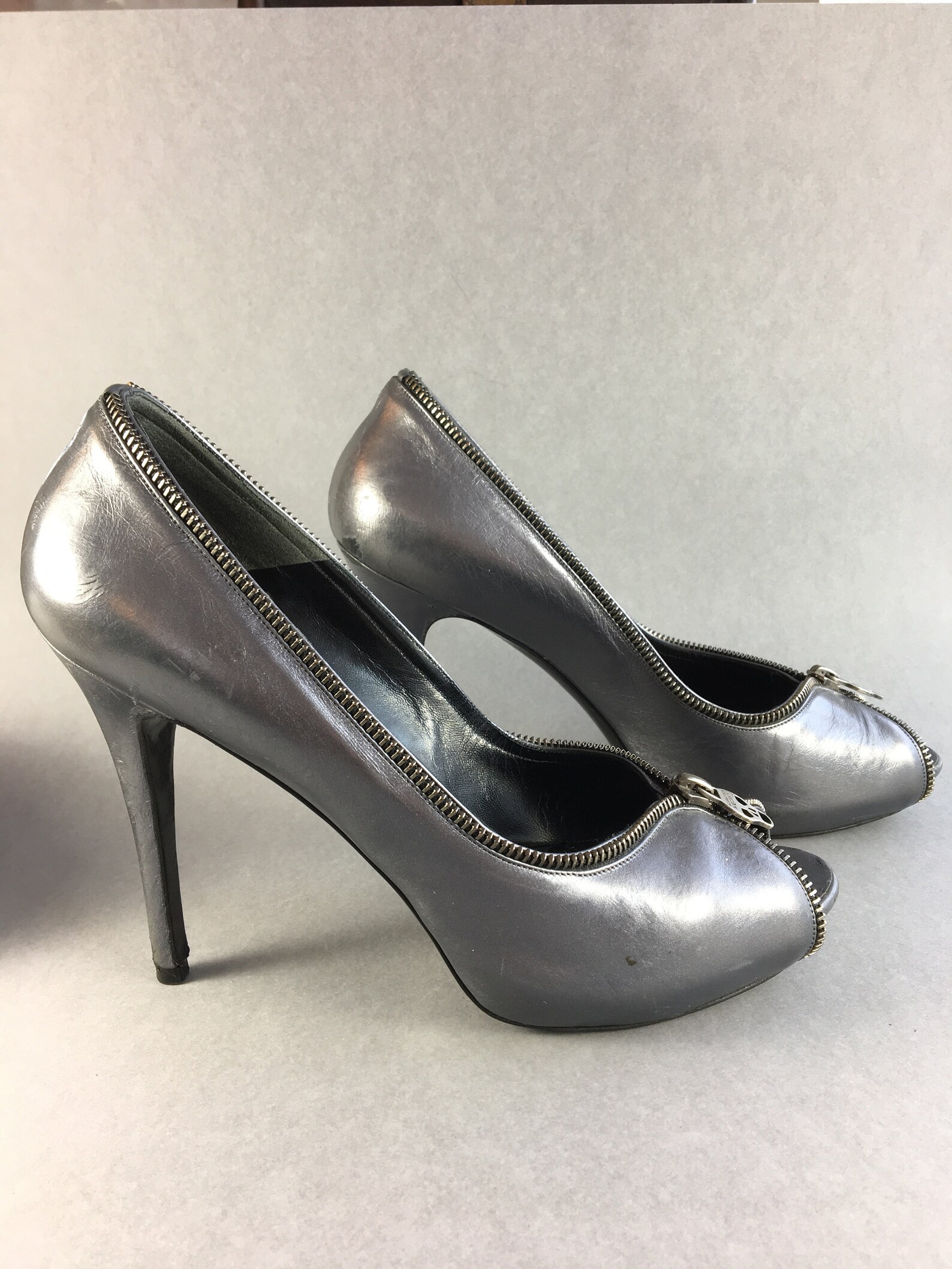 alexander mcqueen skull shoes