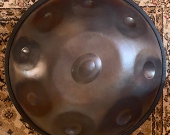 Stainless steel handpan (D minor)