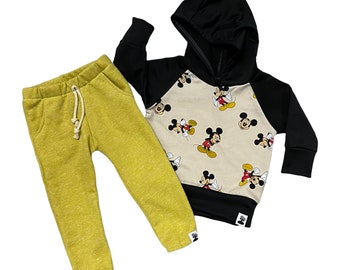 Kids Hoodie and joggers/ Mickey Mouse Outfit/ Toddler Hoodie/ BABY JOGGER/ Disney Kids Clothing, Newborn joggers, kids pant, baby hoodie