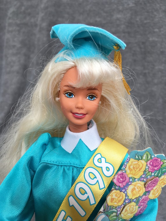 graduation barbie 1998