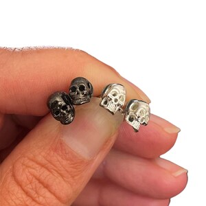 Skull Stud Earrings, Skull Stud Earrings, Skull Earrings, Punk Earrings, Goth Earrings, Petite Skull Earrings, Skull Beads, Unisex Earrings
