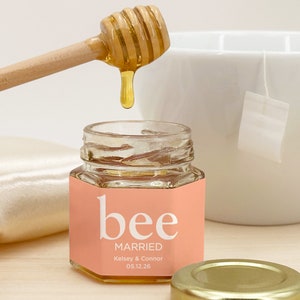 Honey Wedding Favors, Bee Themed Bridal Shower, Honey Bridal Shower Favors, Honey Favors, Mini Honey Jar Favors, Meant to Bee Wedding Favors