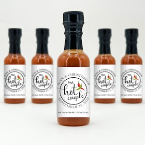 Hot Sauce Wedding Favors, Hot Sauce Gift, Mini Hot Sauce, Custom Hot Sauce, One Hot Couple, Bridal Shower Favors, 1.7 oz bottle of hot sauce