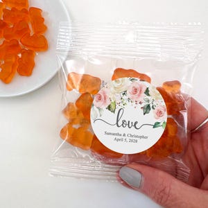 Gummy Bear Wedding Favors, Personalized Gummy Bear Packs, Floral Wedding Favors, Bridal Shower, Party Favors, Champagne Flavored - Set of 20