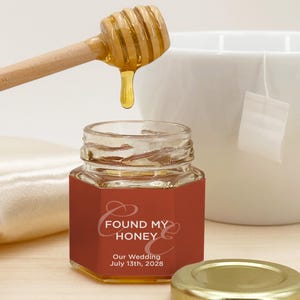 Honey Wedding Favors, Monogram Wedding, Honey Bridal Shower Favors, Honey Favors, Mini Honey Jar Favors, Bride and Groom Initial Favors