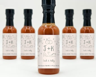 Hand Drawn Wedding, Hot Sauce Favors, Hot Sauce Gift, Mini Hot Sauce, Custom Hot Sauce, Bridal Shower Favors, 1.7 oz bottle of hot sauce