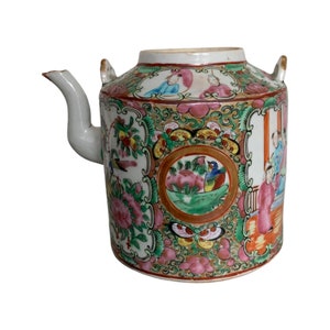 19th C Rose Medallion Teapot