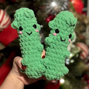 Crochet Pickle Plushie, Kids Food Toy (7")