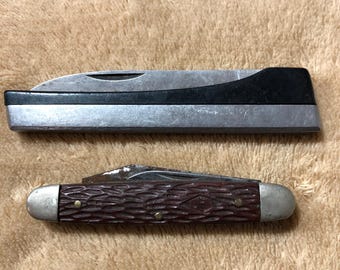 Pair of Unmarked Vintage Pocket Knives