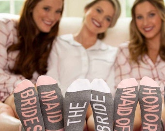 Wedding Socks, Bridesmaid Proposal Gift, Bride Socks, Maid of Honor Socks, Bridesmaid Socks, Bridal Party Socks