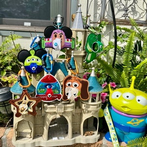 Toy Story Ears Holders, Green Alien Ears Holders, Buzz Ear Savers, Disney Ears Holders