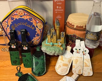Wand Holders, Hogsmead Wand Keeper, Park Wand Carrier