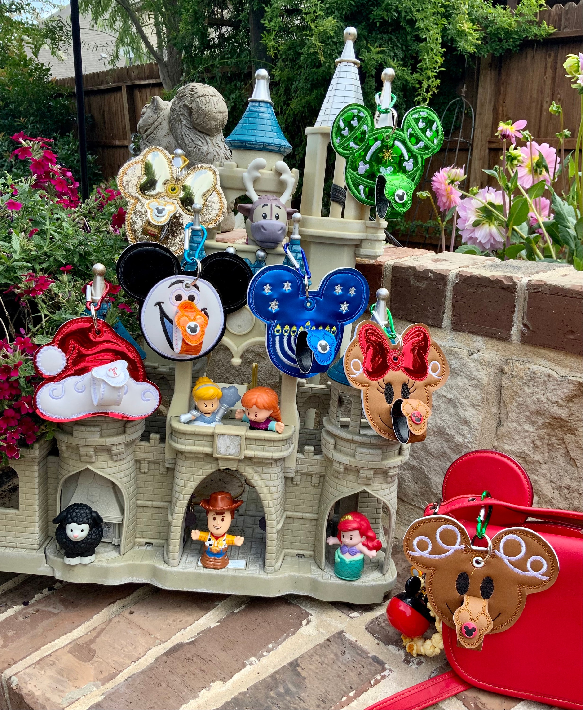 Christmas Ears Holder, Disney Holidays, Olaf Ears Holder, Mickey Bell