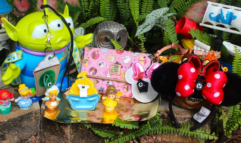 Disney Ears Holder..New Themed Choices....the perfect place when there off your head...