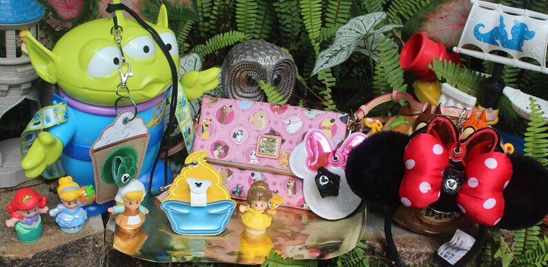 Disney Ears Holder..New Themed Choices....the perfect place when there off your head...