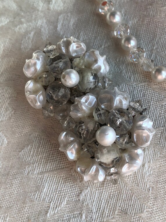 Vintage Beaded 1950’s glass & white faux pearl AB… - image 3