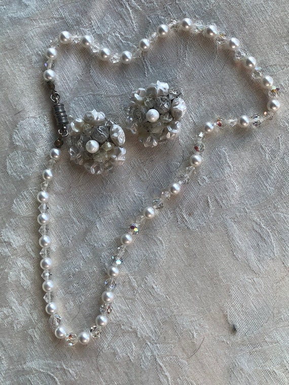 Vintage Beaded 1950’s glass & white faux pearl AB… - image 7