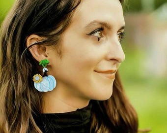 Pumpkin Dangle Earrings - Fall Halloween Autumn Statement Jewelry