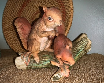 Mexico NO BOX Homco Squirrel in Hollow Log