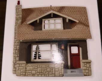 Hallmark Keepsake Arts and Crafts Bungalow 2011 Christmas Ornament