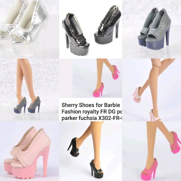 shoe's is one size fits all same size doll like  fashionista. silkstone, poppy Parker, momoko,  fresh doll