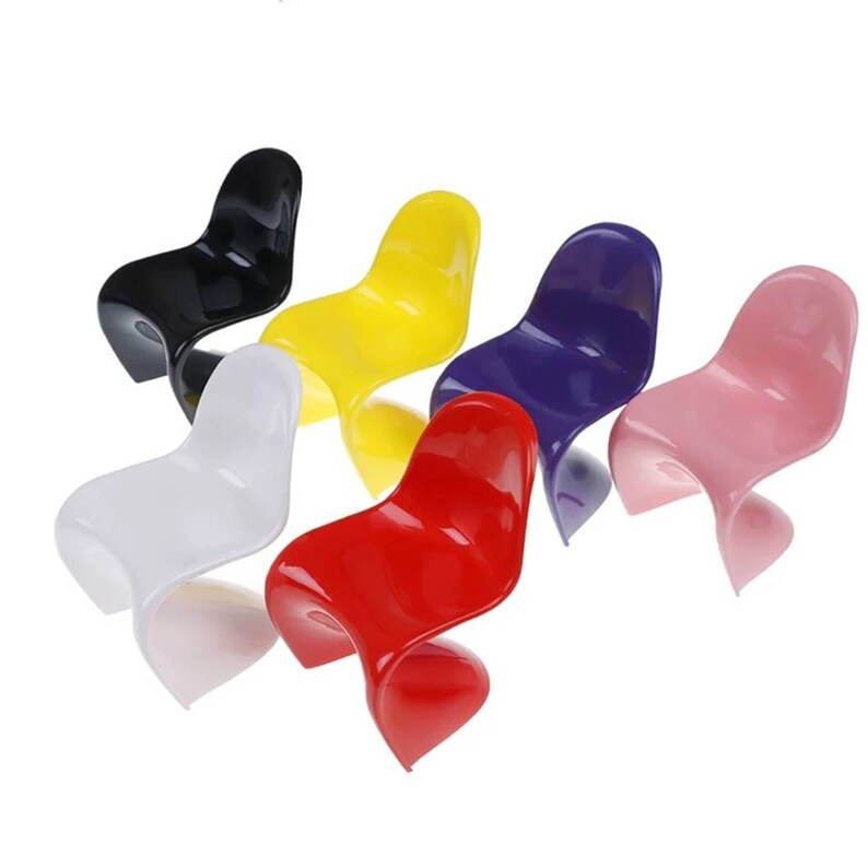 Barbie chair pick a color