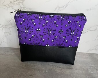 Haunted Wallpaper Cosmetic Bag
