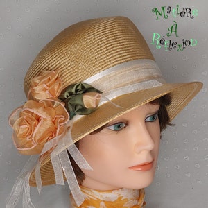 Vintage natural straw hat with roses