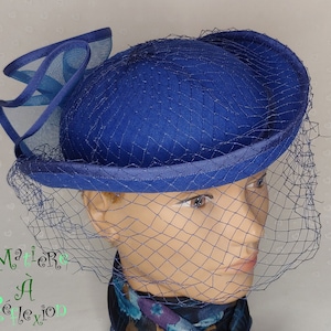 Little royal blue felt vintage hat