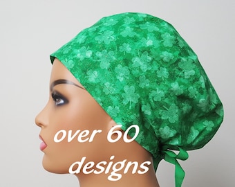 Euro Scrub Cap St. Patrick's Day : Verstellbarer Chirurgenhut mit Schnüren für Krankenschwestern, Ärzte und Krankenschwestern